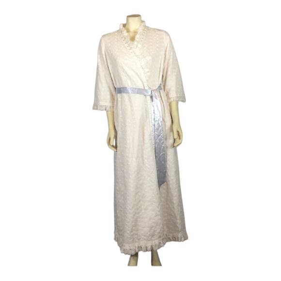 Vintage 1960s Chiha by Jaconelli Eyelet Cotton Robe for Bergdorf Goodman medium - Picture 4 of 13